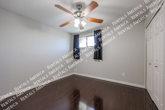 Building Photo - 8556 E Keim Dr