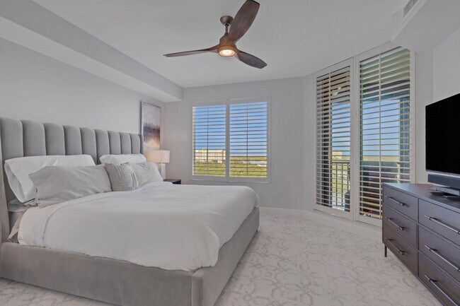 Building Photo - 420 Cove Tower Dr