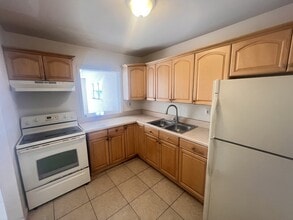 Building Photo - 12290 NE 11th Ct