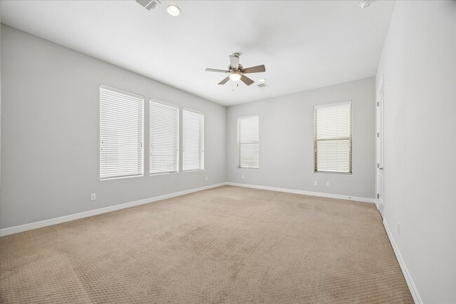 Building Photo - 1613 Crockett St