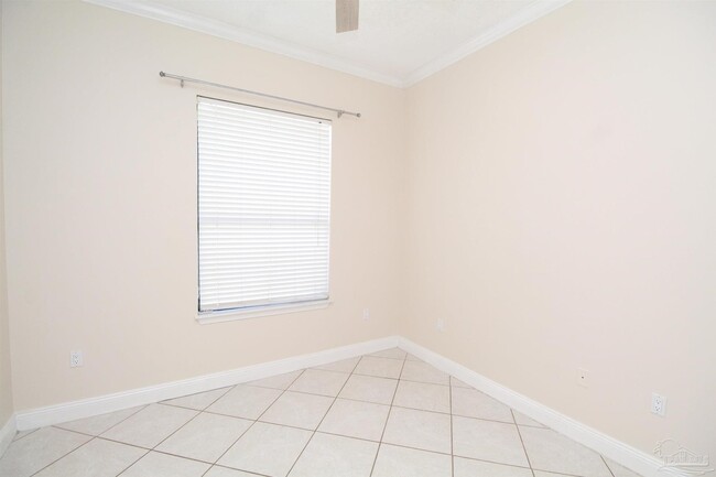 Building Photo - 2563 2nd Ct