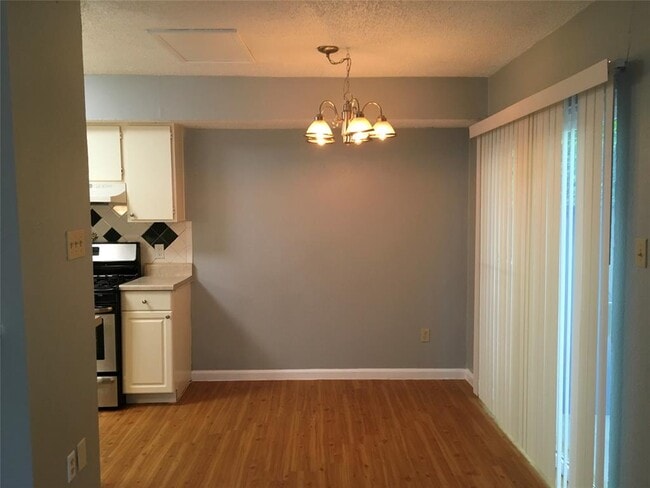 Building Photo - 1312 Southport Dr