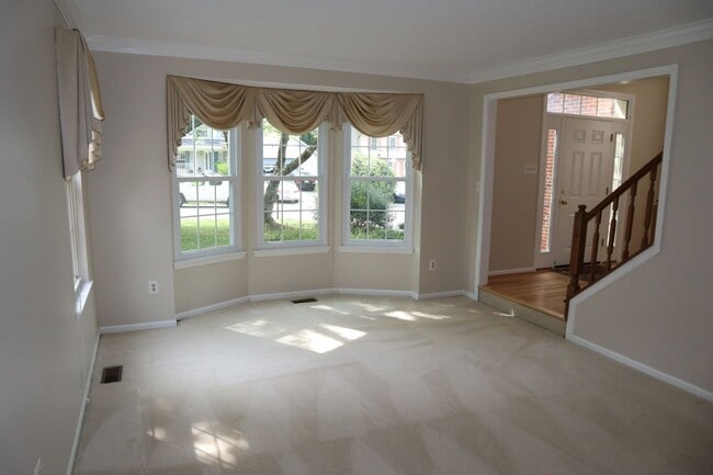 Building Photo - Gorgeous Single Family Home in Gaithersburg