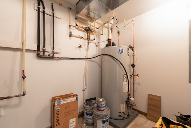 Building Photo - Beautiful Single Family Home in North Bismarck