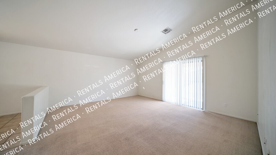 Building Photo - 3976 E Isaiah Dr