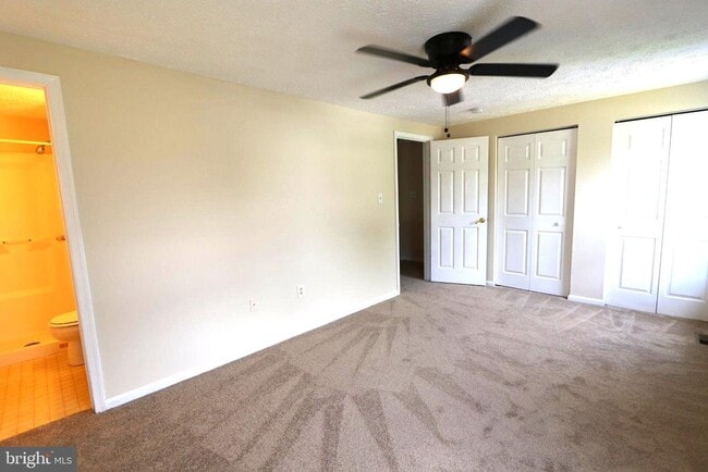 Building Photo - 2086 Tanglewood Dr