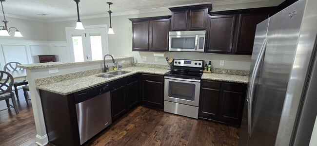 Building Photo - 1263 Brigade Dr