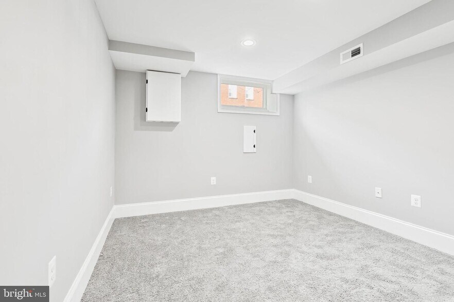Downstairs Bedroom (1 of 2) - 263 S Robinson St