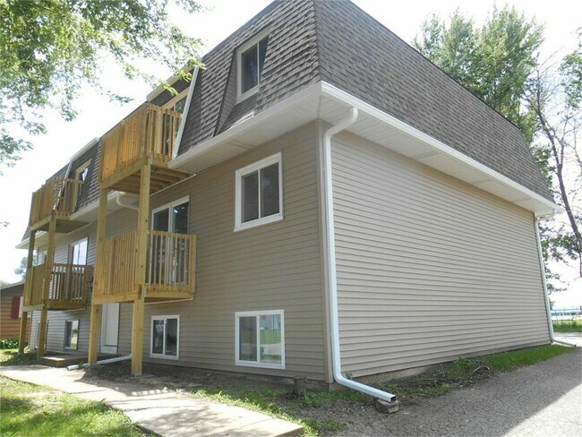 Building Photo - 6520-1