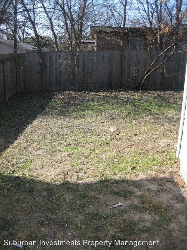 Building Photo - 3809 E Martin Luther King Jr Blvd