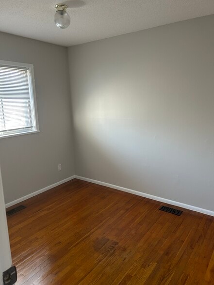 Building Photo - 18805 E Arrowhead Dr