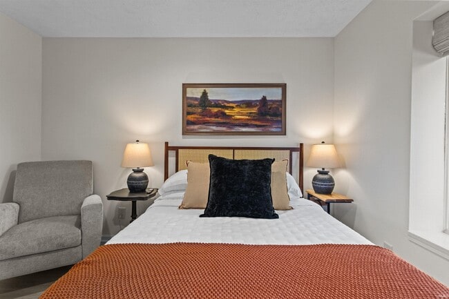 Building Photo - 2083 W 425 N