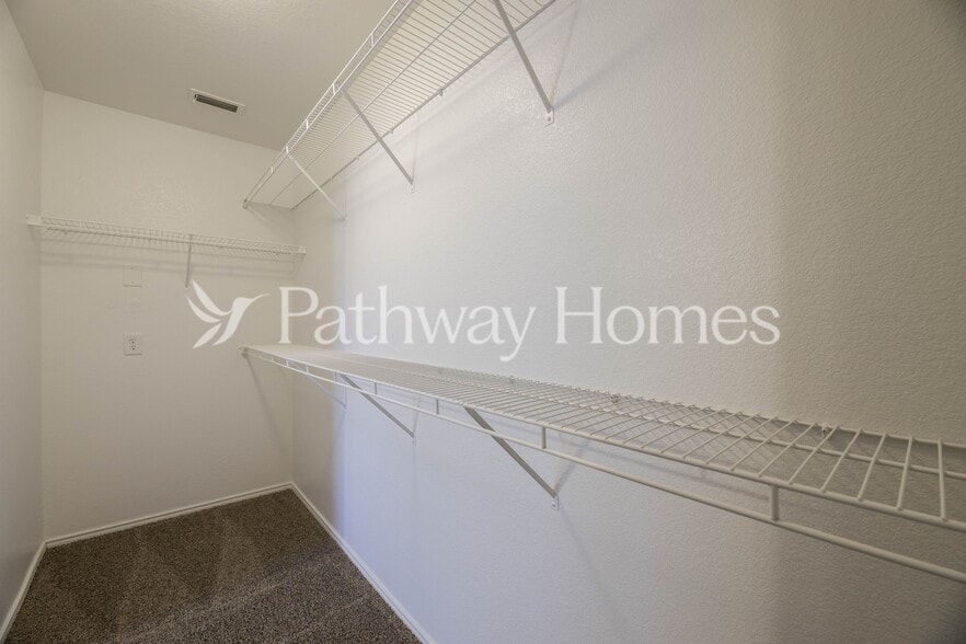 Building Photo - 2628 Terrace Dr