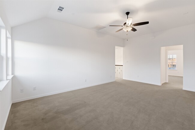 Building Photo - 2380 Rainforest Dr