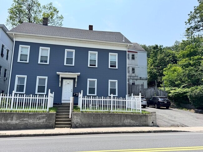 Building Photo - 286 Kimball St