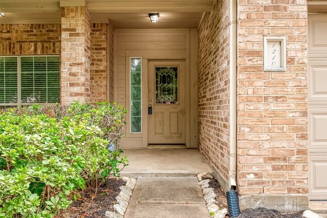 Primary Photo - 1210 Gibbons Ct