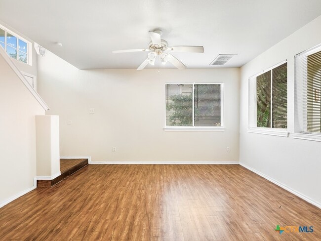 Building Photo - 825 Sagewood Trail