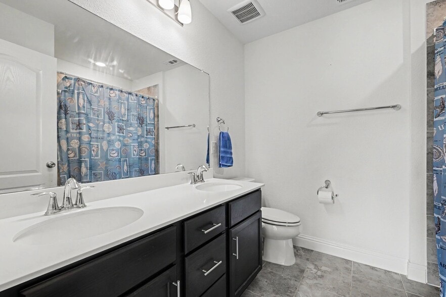 Building Photo - 8170 Rabbit Dr