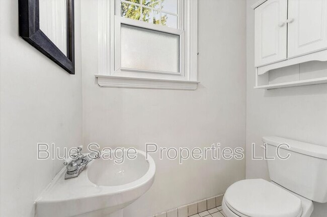 Building Photo - 248 E Turnbull Ave