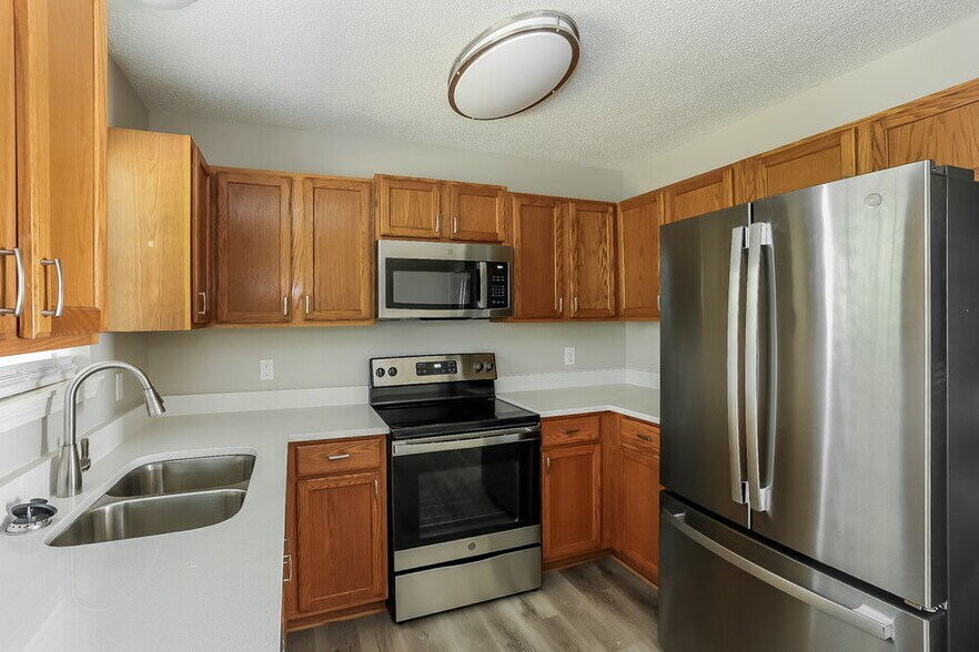 Building Photo - 10424 Brawley Ln