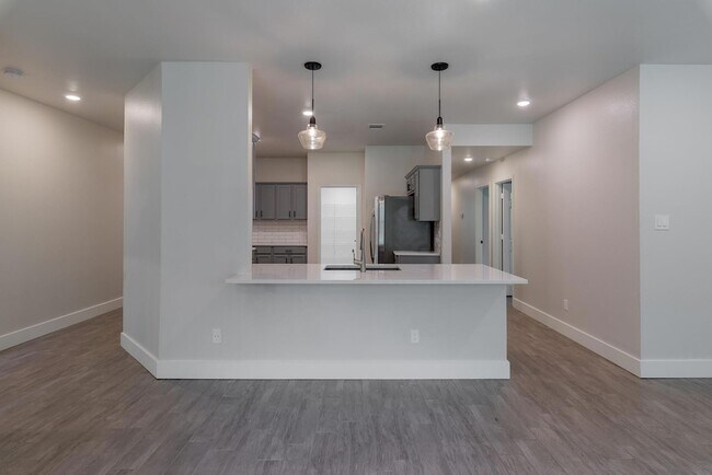 Building Photo - 3213 Canyon Ledge Cove