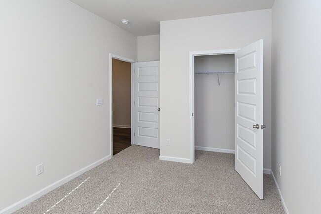 Building Photo - 103 Betty Garrett Dr