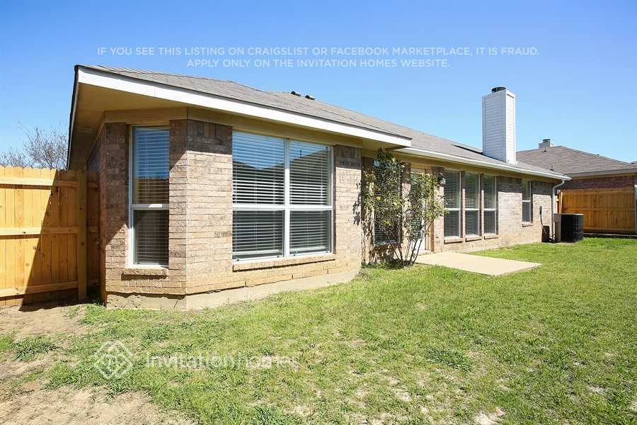 Building Photo - 614 St Eric Dr