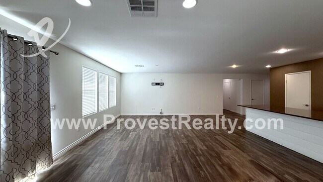 Building Photo - 15946 Silver Tip Way