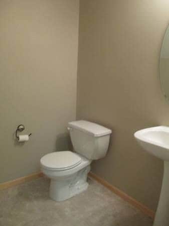 Building Photo - Spacious 2 Bedrm + Loft 2 Bath Townhome Available Now