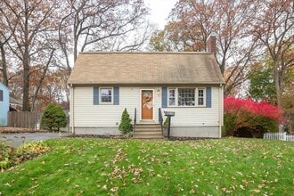 Building Photo - 6 Boston Dr