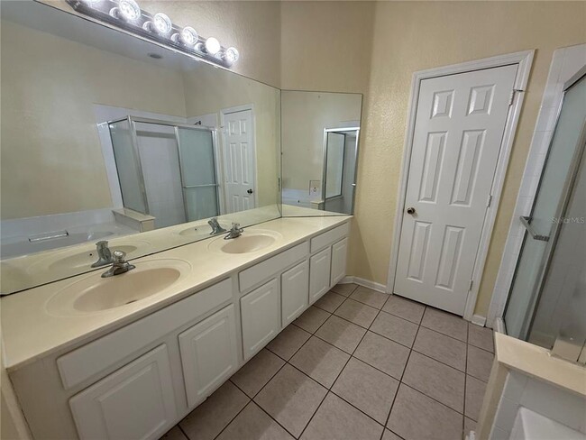 Building Photo - 2205 Granger Ave