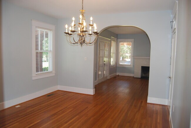 Building Photo - 2809 Lombardy Ct