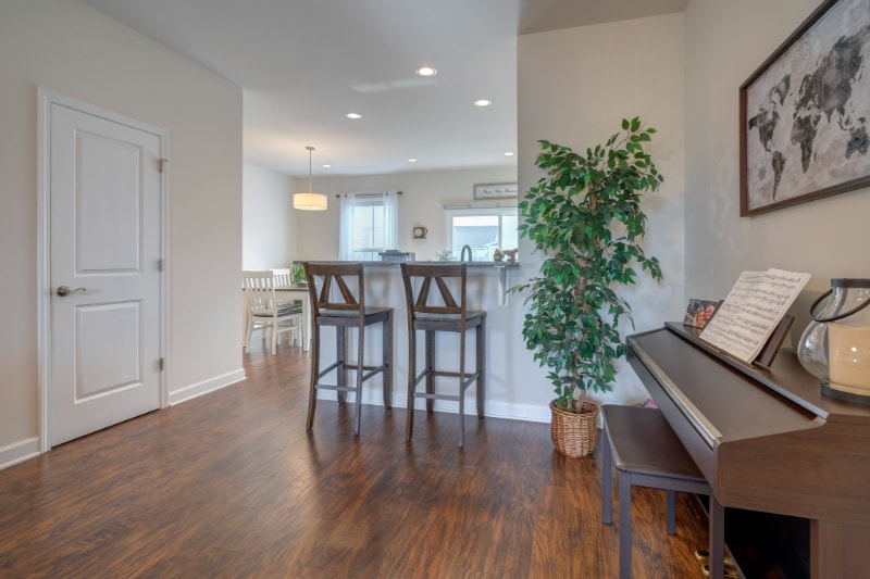 Building Photo - 370 Hamilton Ave NW