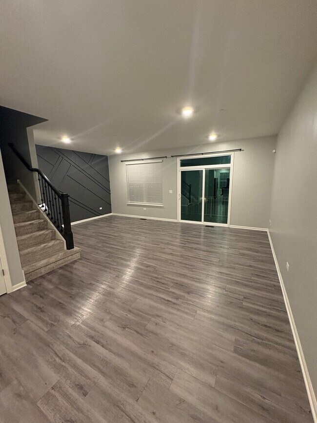 Building Photo - 8972 Dolby St