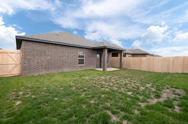 Building Photo - 6703 Star Ln