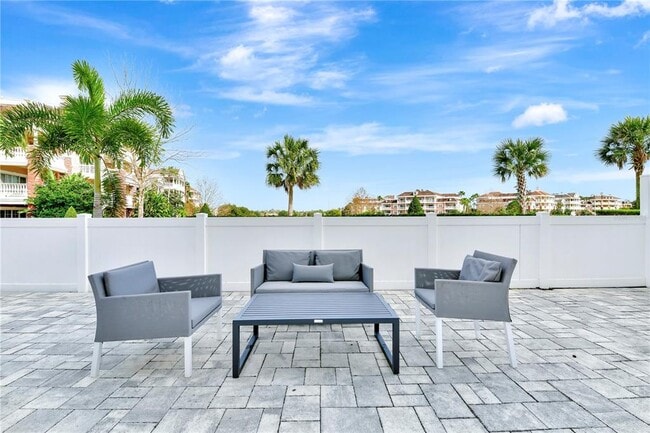 Building Photo - 7740 Sandy Ridge Dr