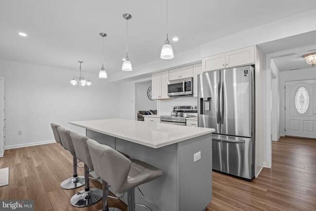 Building Photo - 604 Iva Ln