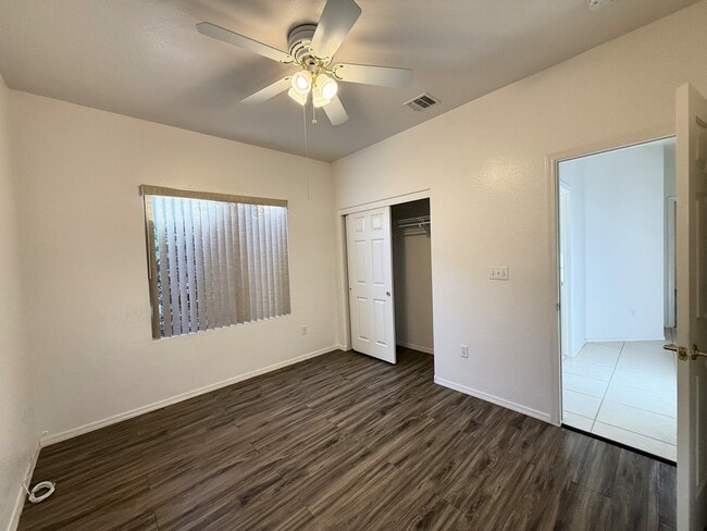 Building Photo - 2152 Indigo Creek Ave