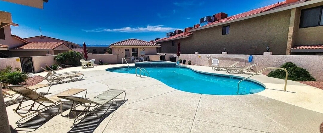 Pool - 2095 Mesquite Ave