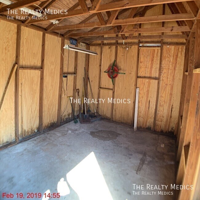 Building Photo - 619 Santa Fe Ln