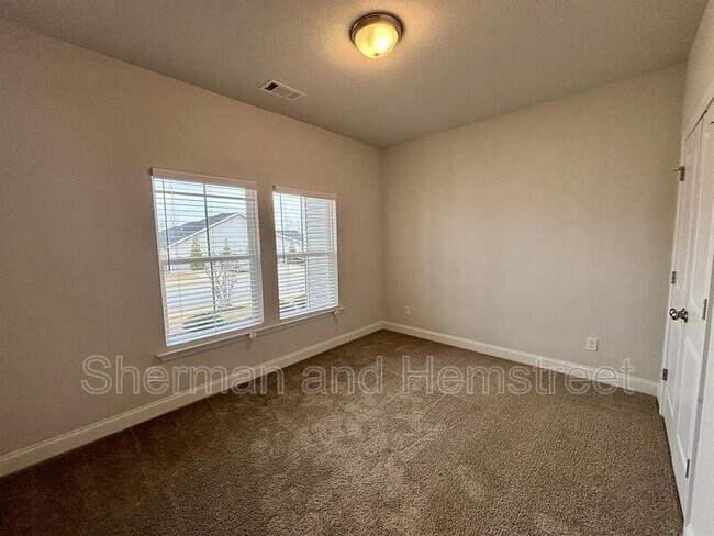 Building Photo - 1012 Candleberry Dr