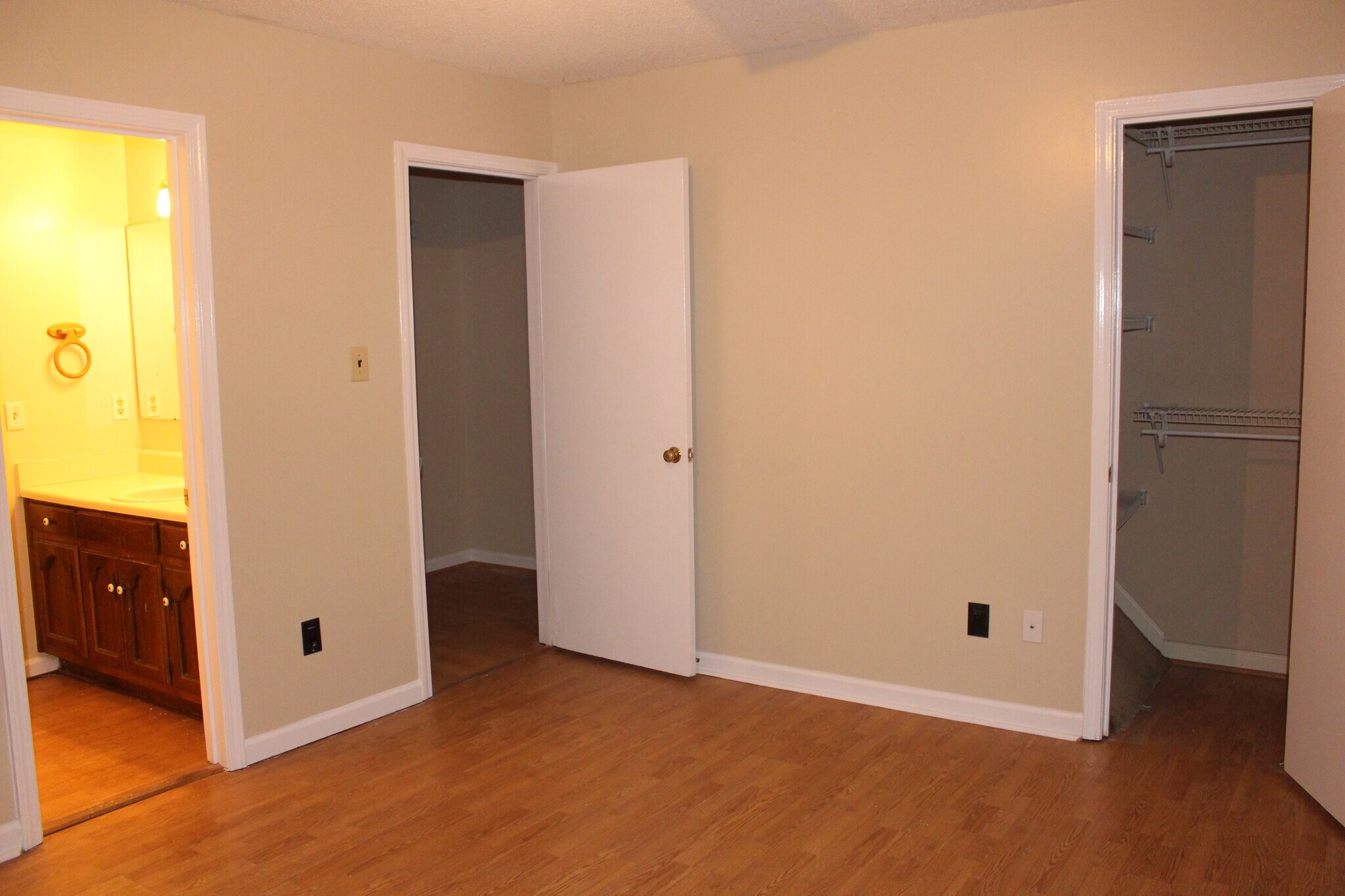 Building Photo - 359 Jamestown Manor Dr