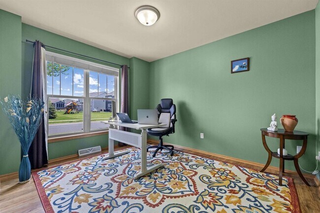 Building Photo - 260 N Mallard Dr