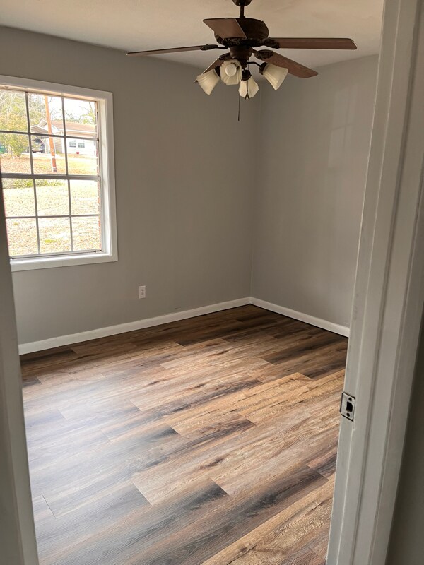 Building Photo - 161 Wooded Ln