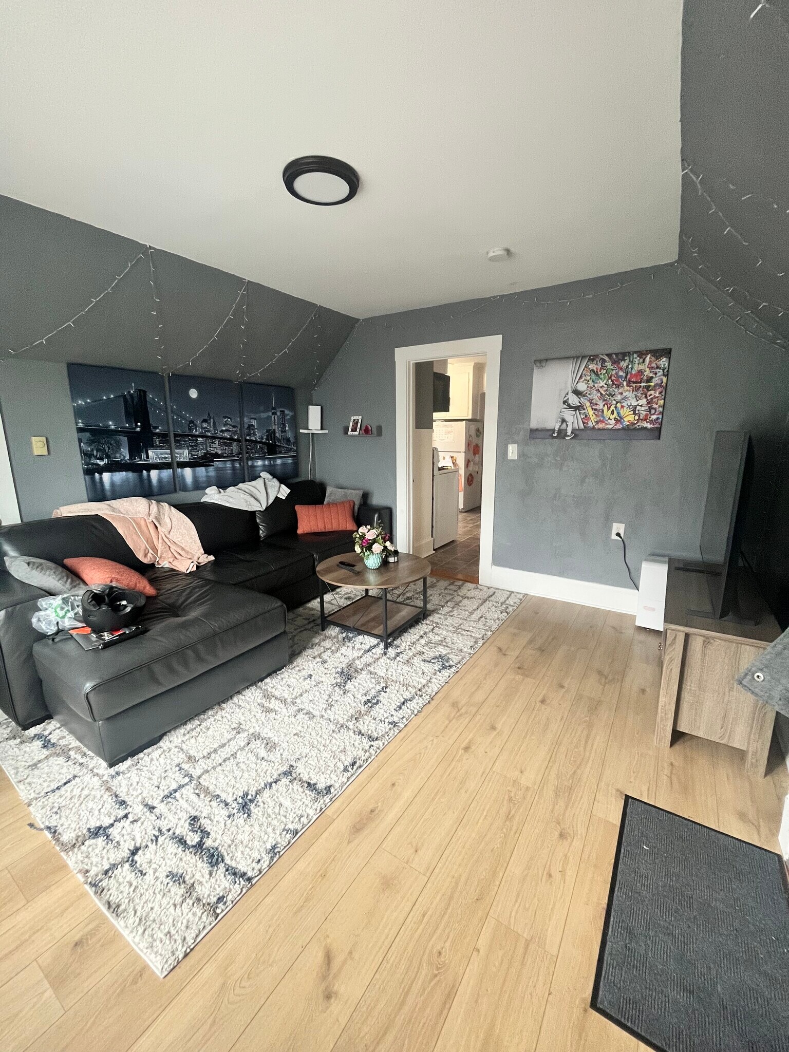 Building Photo - 27 Dearborn Ave