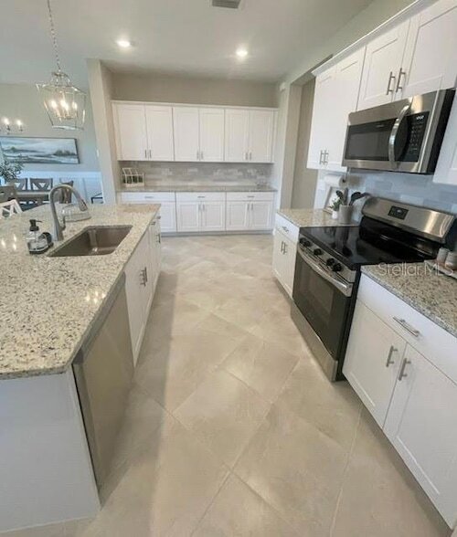 Building Photo - 1464 Saddlewood Cir