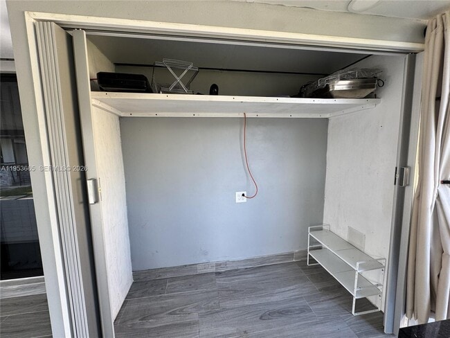 Building Photo - 10394 Fairway Heights Blvd