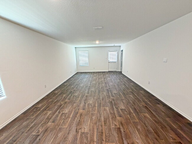 Building Photo - 5017 Pitch