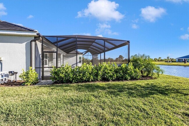 Building Photo - 12655 Wellen Golf St