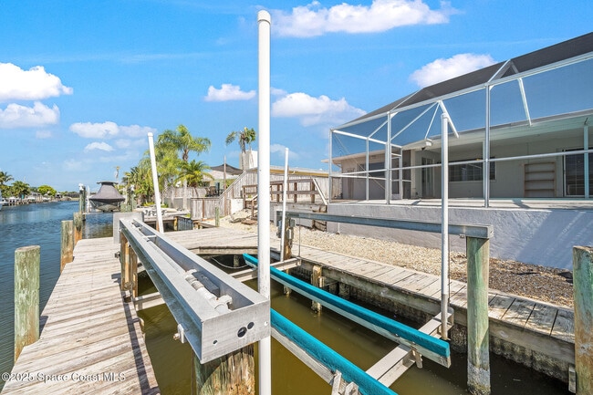 Building Photo - 443 Port Royal Blvd